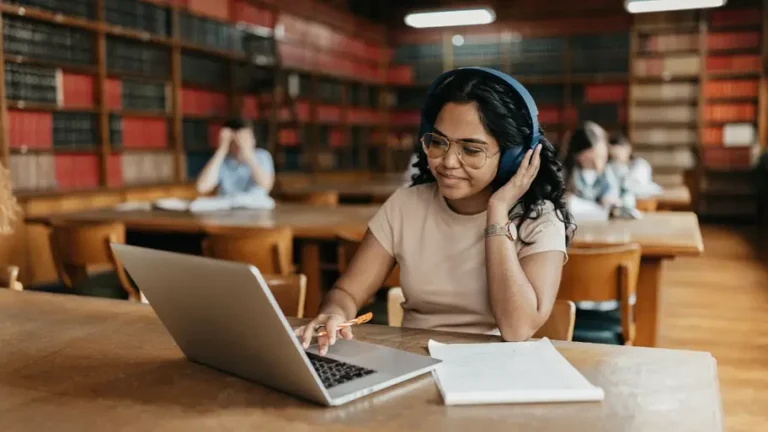Unlocking Opportunities with Online Education Grants: A Guide for Students