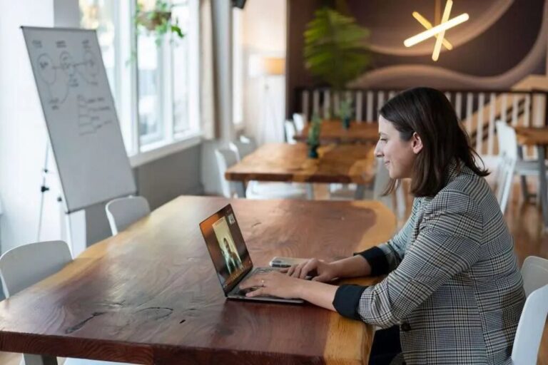 In recent years, accredited distance learning degrees have become a popular choice for students around the world. As technology continues to evolve and reshape education, more individuals are turning to online programs that offer flexibility, affordability, and quality—all without compromising on credibility